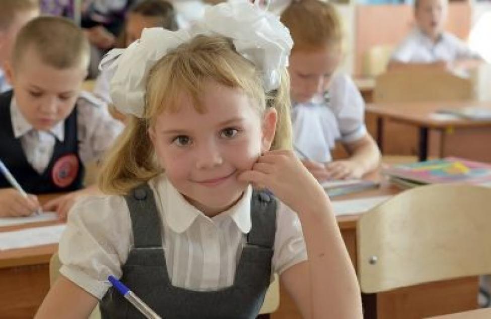 Школьники получат по 10 000 рублей от Владимира Путина