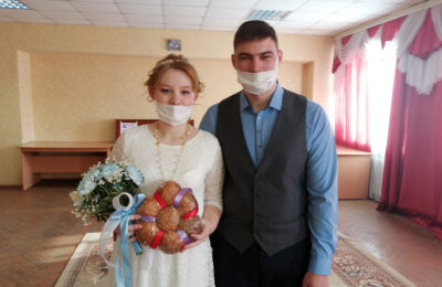 Две пары поженились в Татарске на Масленичной неделе-2022