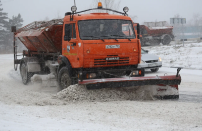 600 снегоуборочных машин  вышло на трассы Новосибирской области