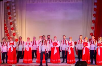 Сибирский русский народный хор выступил в Северном