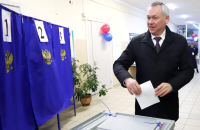Губернатор Андрей Травников проголосовал на выборах Президента РФ
