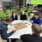 Военно-историческая игра «Победа» состоялась в детской библиотеке