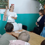 Мастер-класс по изготовлению окопных свечей и сухого душа прошел для жителей Новотроицка