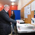 Губернатор Андрей Травников проголосовал на стартовавших сегодня выборах