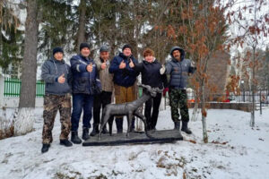 Военнослужащий СВО подарил уникальный экспонат Кыштовскому музею