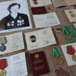 В музей ЦДО переданы наградные документы труженицы тыла