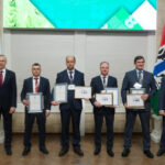 Андрей Травников наградил победителей соревнования в агропромышленном комплексе