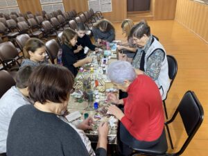 Уникальные сувениры создают участники проекта «Творить, чтобы победить» в Верх-Красноярке