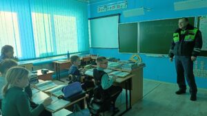 Правила дорожного движения вспоминали в Бергульской школе