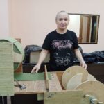 Владислав Захаров изготовил станок для нарезки ленточек для маскировочных сетей