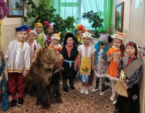Воспитанники детского сада отметили колядки с ряжеными