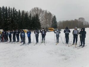 Соревнования по лыжным гонкам среди школьников прошли в Северном округе