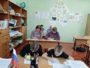 В Коб-Кордоновской школе проверили знания русского языка