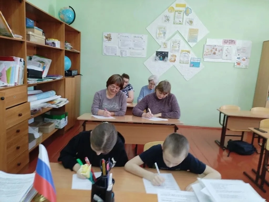 В Коб-Кордоновской школе проверили знания русского языка