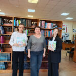 «Книга для Тёмы»: свои экземпляры сборника получили авторы Северного округа