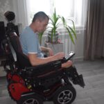 Ветеран из Барабинского района получил высокотехнологичное кресло-коляску