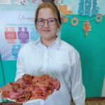 Вкус и традиции Масленицы: в Витинской школе прошел гастрофестиваль блинов