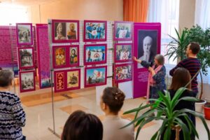 Культура Северного округа: как прошло открытие выставки «Вселенная Мастера»