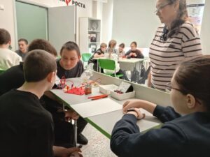 Погружение в науку: обучающиеся школ Северного округа ставили эксперименты в «Точке роста»