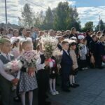 Заполнить заявление за запись ребенка в первый класс можно заранее через Госуслуги