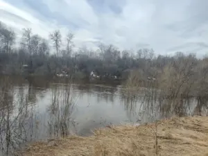 Вода в Тартасе продолжает прибывать