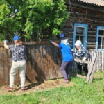 В Чувашах навели порядок на территории заброшенного дома