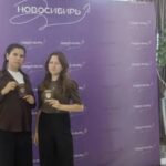 Знаменательный день: школьницы из Северного получили первый паспорт в Правительстве региона