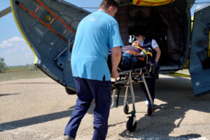 Более 200 новосибирцев удалось спасти санитарной авиации за полгода
