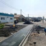 Обустройство тротуара продолжается в Северном